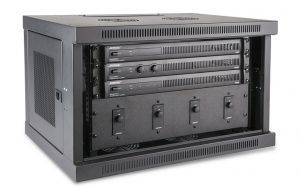 Die neuen Bose PowerShare Leistungsverstärker mit passenden ControlCenter Zone Controllers.