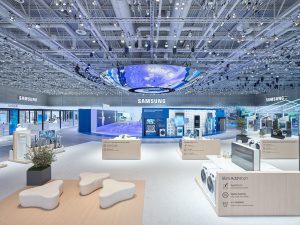 Offene Raumstruktur am Samsung Stand