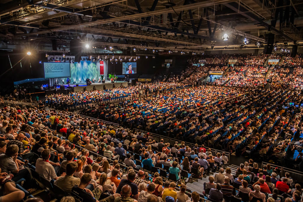 Porsche SE Hauptversammlung in Porsche-Arena und Schleyer-Halle