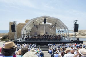 Rundbogenbühne von Stageco in Paphos