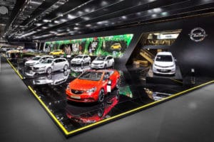 Vitamin E inszenierte Opel auf der Paris Motor Show 2016