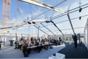 Pressekonferenz am Tag der offiziellen Inbetriebnahme im Losberger Zelt vor dem Testturm.