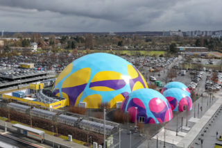 Gut klimatisierte Zeltkonstruktionen auf dem Merck-Gelände