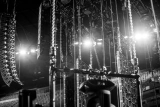 Aufbau für die Brings Mai-Polka-Party in der Kölner Lanxess-Arena