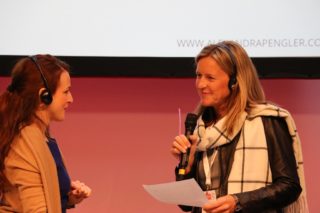 Vocal Coach Alexandra Pengler (l.) und ESG Geschäftsführerin Silke Schulte beim BrandEx