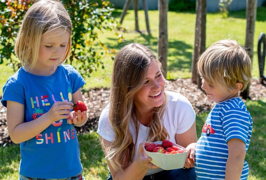 Hanna Molderings, Head of BIOLOGISCH by lemonpie