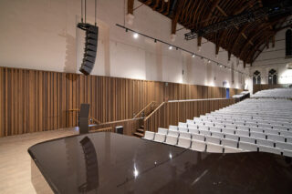 Musiksaal mit Beschallung