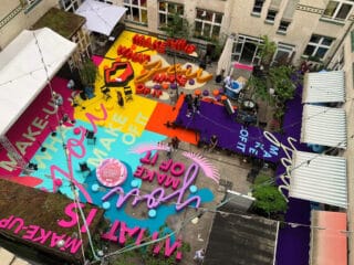 Bühnen- und Eventbereich im Innenhof