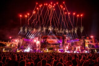 Parookaville Mainstage bei Nacht
