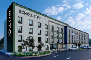 Echo Suites Hotel von außen