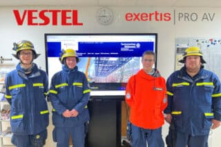 Technische Hilfswerk Ortsverband Schwäbisch Gmünd mit vier Personen, Exertis Pro AV und Vestel Display