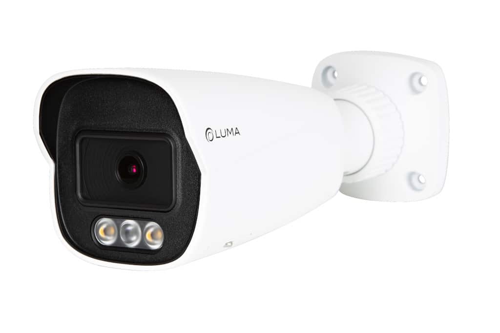 Weiße Überwachungskamera der Snap One Luma x20-Familie