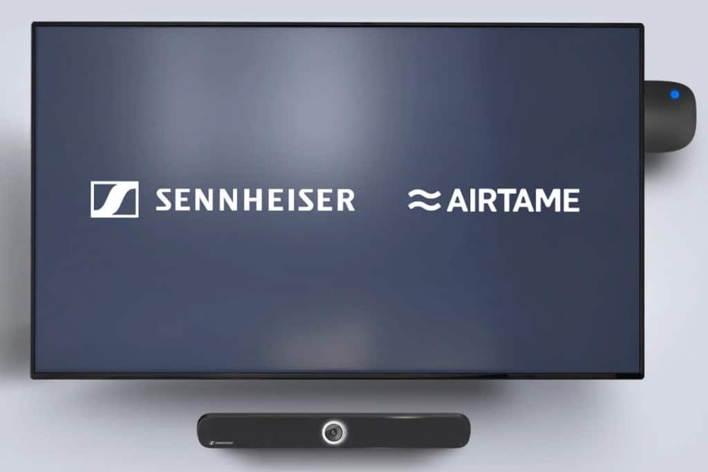 Airtame- und Sennheiser-Logo auf Display