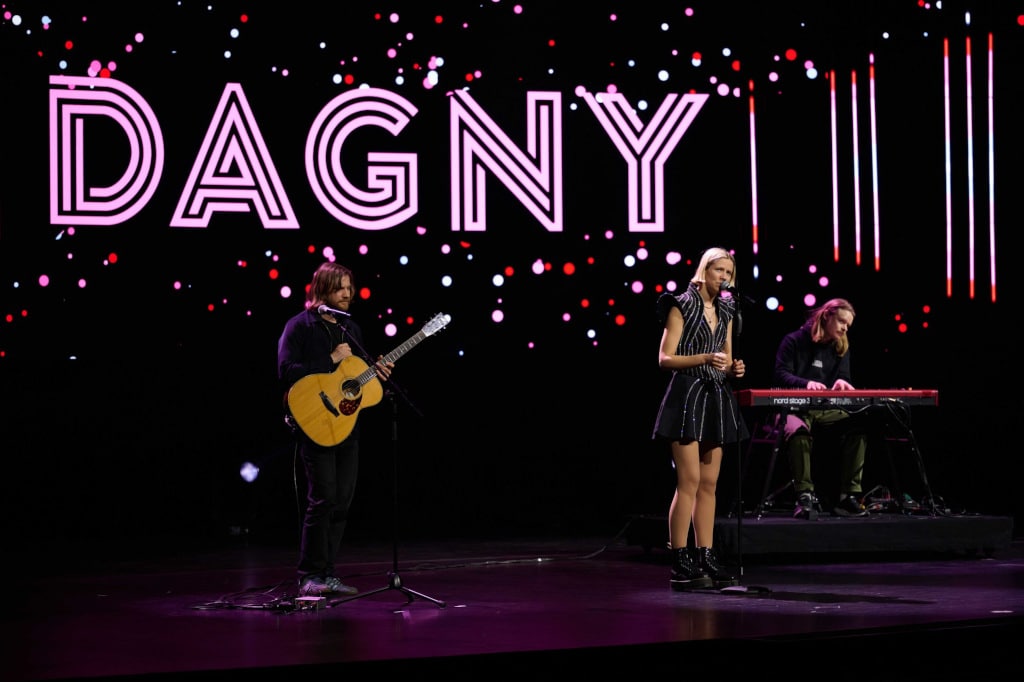 Kultureller Beitrag von Partnerland Norwegen mit Sängerin Dagny