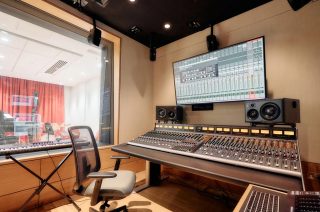 Mischpult in Studio