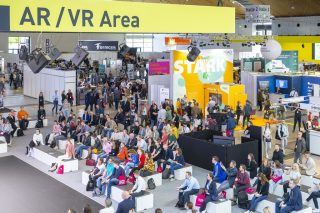 Besucher auf der Learntec