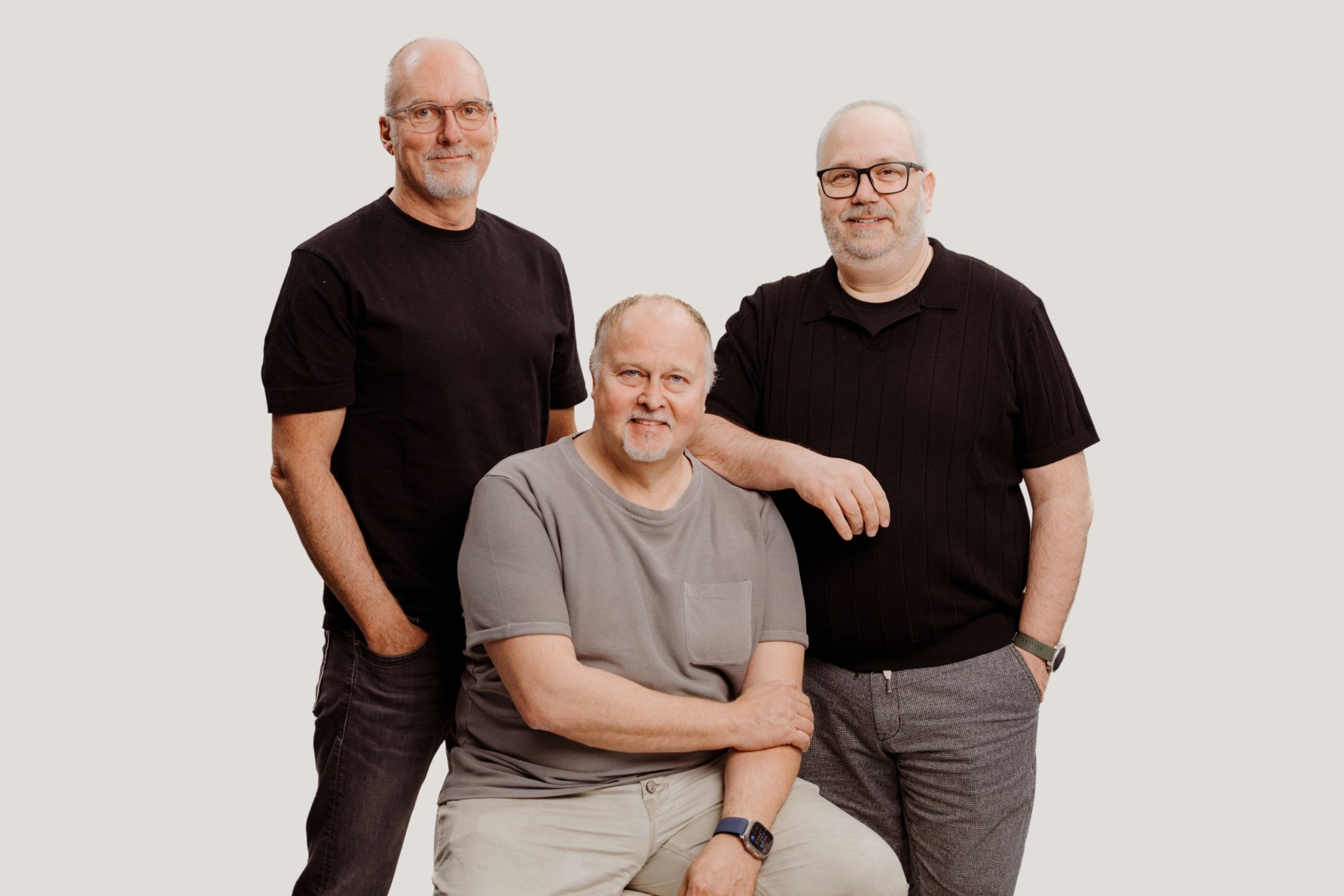 Geschäftsführung bei Artlife auf gemeinamen Foto 