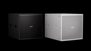 Der Subwoofer in schwarz und weiß nebeneinander